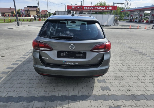 Opel Astra cena 26900 przebieg: 262000, rok produkcji 2017 z Nowogrodziec małe 154